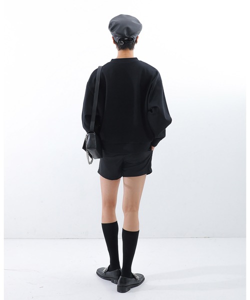 BASIC COTTON(ベーシックコットン)の「A'GEM/9 × .kom『BASIC COTTON/ベーシックコットン』ミックスデザインVネックスウェットシャツ(スウェット・レディース・ホワイト/ブラック/ブラック×ホワイト・FREE)」の12枚目の写真