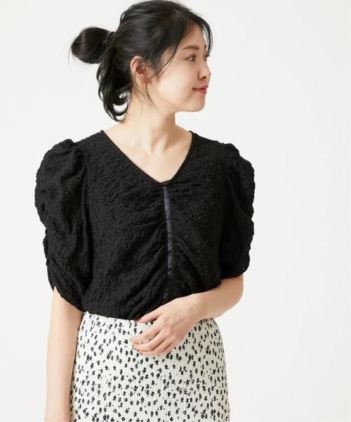 U by SPICK&SPAN(ユーバイスピックアンドスパン)の「フロントギャザーブラウス◆(シャツ/ブラウス・レディース・アイボリー/ブラック・FREE)」の6枚目の写真