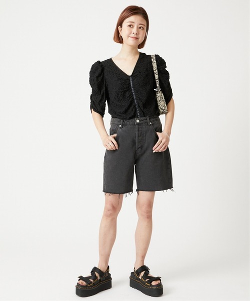 U by SPICK&SPAN(ユーバイスピックアンドスパン)の「フロントギャザーブラウス◆(シャツ/ブラウス・レディース・アイボリー/ブラック・FREE)」の11枚目の写真
