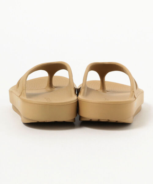 OOFOS(ウーフォス)の「OOFOS / OOriginal(サンダル・レディース・オフホワイト/グレー/ブラック/ベージュ/パープル系その他4・5(22cm)/6(23cm)/7(24cm))」の8枚目の写真