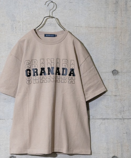 JOHN'S CLOSET(ジョンズクローゼット)の「【50】カレッジプリントビッグTシャツ(Tシャツ/カットソー・メンズ・ブラック/ホワイト系その他/ホワイト/ホワイト系その他2/ベージュ/ブラック系その他・MEDIUM/LARGE)」の6枚目の写真