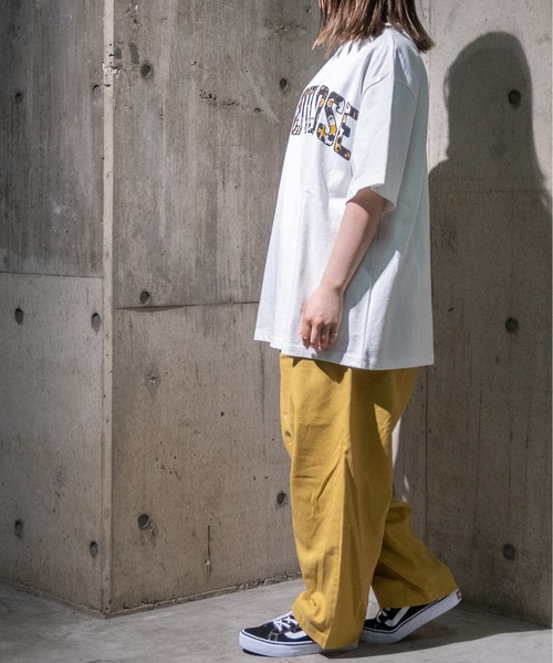 JOHN'S CLOSET(ジョンズクローゼット)の「【50】カレッジプリントビッグTシャツ(Tシャツ/カットソー・メンズ・ブラック/ホワイト系その他/ホワイト/ホワイト系その他2/ベージュ/ブラック系その他・MEDIUM/LARGE)」の11枚目の写真