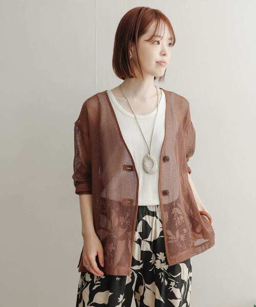 URBAN RESEARCH DOORS（アーバンリサーチドアーズ）の「カットメッシュカーディガンジャケット（カーディガン/ボレロ・レディース・ブラウン/ナチュラル・MEDIUM）」の14枚目の写真