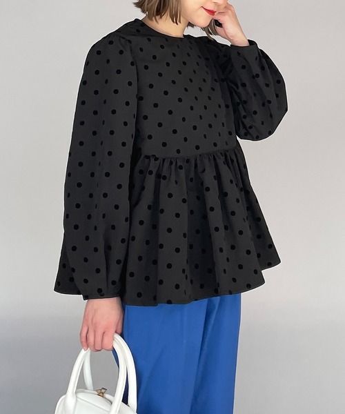 PICCIN（ピッチン）の「フロッキードットペプラムブラウス（シャツ/ブラウス・レディース・ブラック/ネイビー・M）」の2枚目の写真