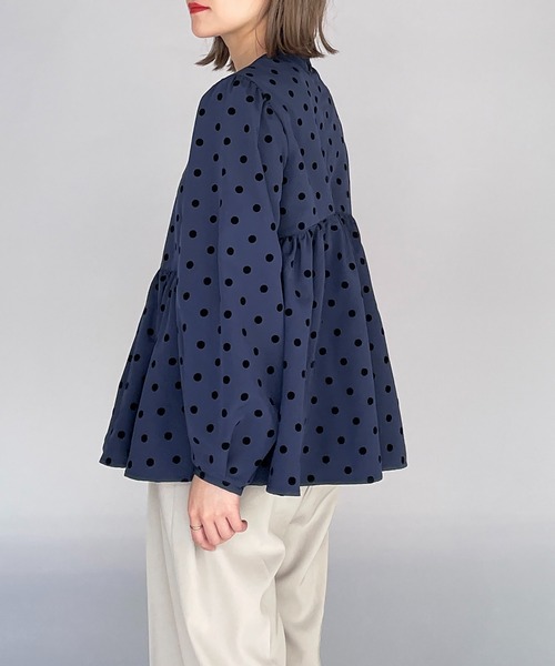 PICCIN（ピッチン）の「フロッキードットペプラムブラウス（シャツ/ブラウス・レディース・ブラック/ネイビー・M）」の17枚目の写真