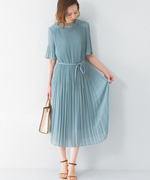 URBAN RESEARCH ROSSO WOMEN(アーバンリサーチ ロッソ)の「ランダムプリーツフレアスリーブワンピース(ワンピース・レディース・ブラック/ミント/パープル系その他・FREE)」の10枚目の写真