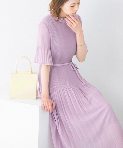 URBAN RESEARCH ROSSO WOMEN(アーバンリサーチ ロッソ)の「ランダムプリーツフレアスリーブワンピース(ワンピース・レディース・ブラック/ミント/パープル系その他・FREE)」の22枚目の写真