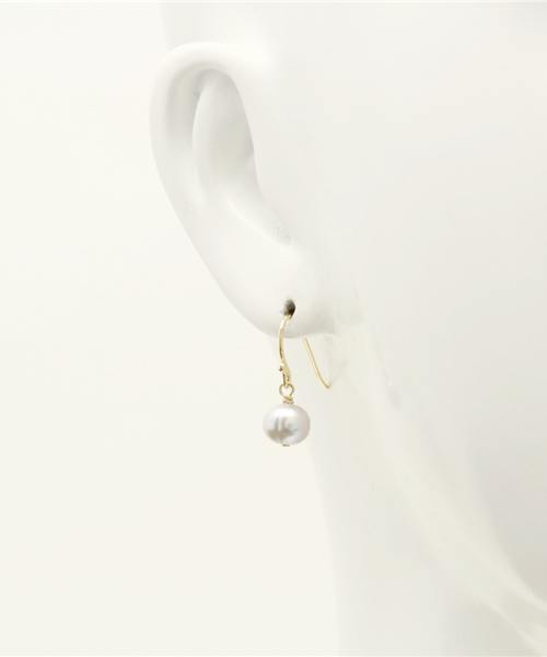 BEAMS BOY(ビームスボーイ)の「BEAMS BOY / 淡水パール ピアス 15SS(ピアス(両耳用)・レディース・ホワイト/グレー・ONE SIZE)」の3枚目の写真