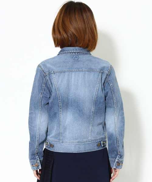 AMERICAN RAG CIE(アメリカンラグシー)の「LEE×AMERICAN RAG CIE別注デニムジャケット/213-LEJ-LB9941-146(デニムジャケット・レディース・インディゴブルー・S/X-SMALL)」の4枚目の写真