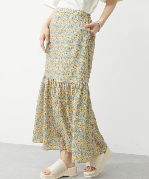 Green Parks(グリーンパークス)の「柄ティアードスカート(スカート・レディース・ブラウン/グレー/イエロー・FREE)」の1枚目の写真