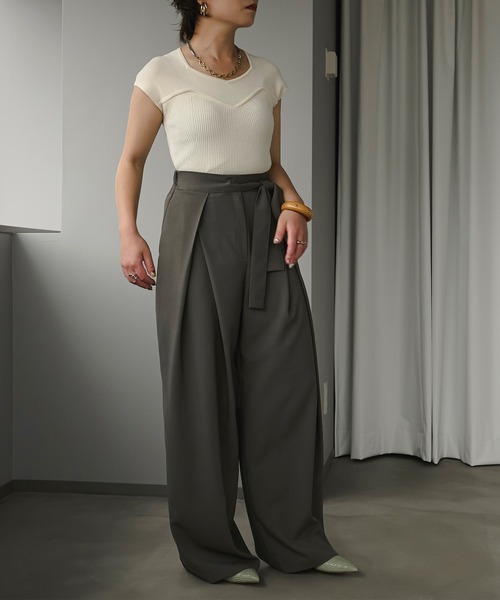 Ezick（エジック）の「ビスチェライクフレンチニット（ニット/セーター・レディース・ブルー系その他/ブラック/オフホワイト・FREE）」の15枚目の写真