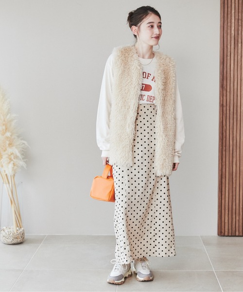 ANGIE(アンジー)の「ダッドスニーカー(スニーカー・レディース・ホワイト/ベージュ/グレー・MEDIUM/LARGE/X-LARGE)」の15枚目の写真