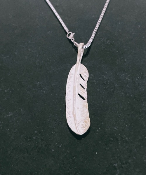【セール】【blatto 925silver】925シルバートップ 白銀加工 イーグル フェザー ネックレス / p1topne16-8g（ネックレス）｜blatto（ブラット） pattayablatt.com