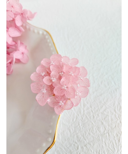 tone（トーン）の「【Tresor】小さな紫陽花　ブローチ(MA)（ブローチ/コサージュ・レディース・ラベンダー/ピンク/ネイビー・FREE）」の7枚目の写真