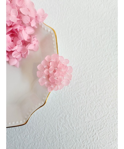 tone（トーン）の「【Tresor】小さな紫陽花　ブローチ(MA)（ブローチ/コサージュ・レディース・ラベンダー/ピンク/ネイビー・FREE）」の9枚目の写真