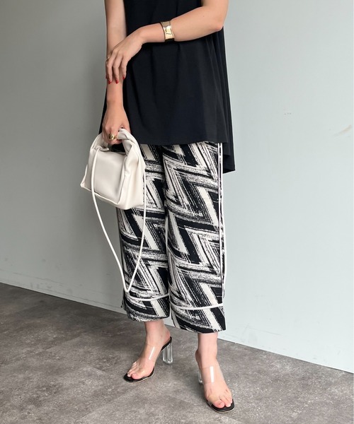 prose verse（プロズヴェール）の「《WEB限定》幾何柄パイピングラインパンツ（その他パンツ・レディース・オフホワイト・ﾌﾘ-）」の4枚目の写真