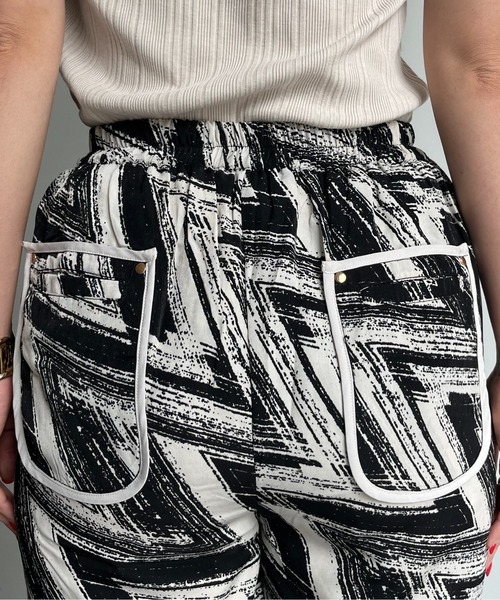 prose verse（プロズヴェール）の「《WEB限定》幾何柄パイピングラインパンツ（その他パンツ・レディース・オフホワイト・ﾌﾘ-）」の17枚目の写真