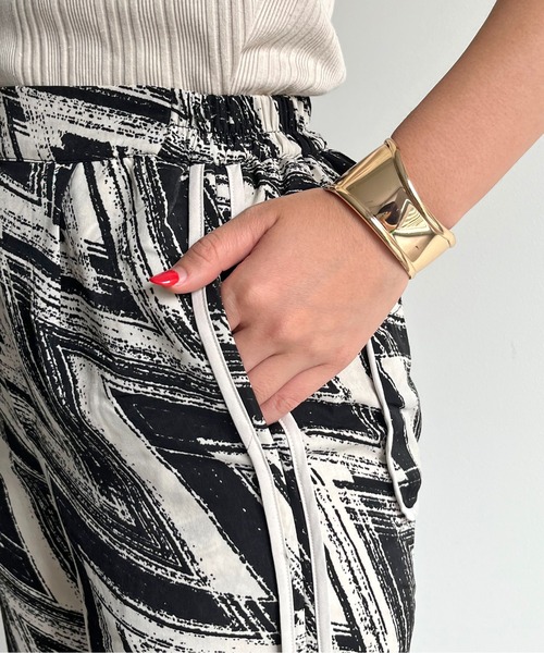 prose verse（プロズヴェール）の「《WEB限定》幾何柄パイピングラインパンツ（その他パンツ・レディース・オフホワイト・ﾌﾘ-）」の19枚目の写真