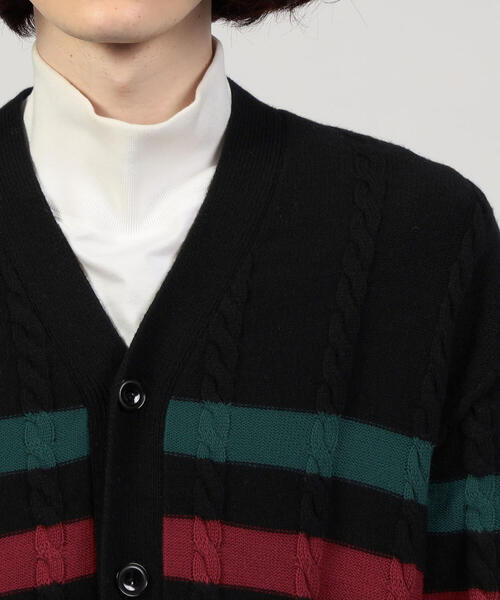 TOMORROWLAND （トゥモローランド）の「ウールナイロンコットン ケーブル×ボーダー Vネックカーディガン（カーディガン/ボレロ・メンズ・ブラック系その他/ベージュ系その他2・S/M）」の10枚目の写真