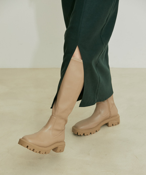 Juze（ジュゼ）の「ボリュームソールストレッチロングブーツ（ブーツ・レディース・ベージュ系その他2/ブラック・M/L/S）」の15枚目の写真