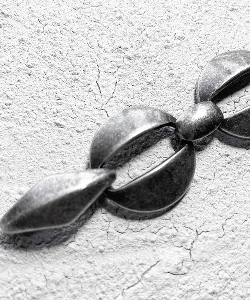 GARA（ガラ）の「GARA:STRATA BRACELET（ブレスレット・メンズ・ブラック/アンティークシルバー・M/L）」の8枚目の写真