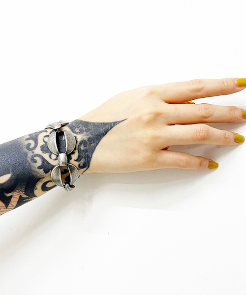 GARA（ガラ）の「GARA:STRATA BRACELET（ブレスレット・メンズ・ブラック/アンティークシルバー・M/L）」の13枚目の写真