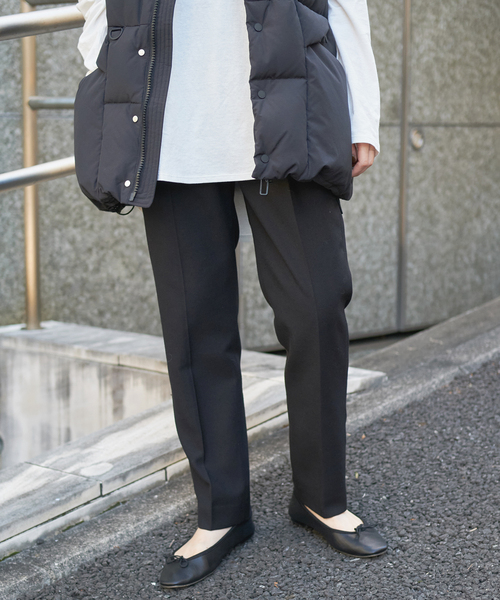 Spick & Span(スピックアンドスパン)の「PL/WO ギャバ テーパードパンツ(スラックス・レディース・ブラック/ベージュ/ピンク/アイボリー・40/38/36/34)」の12枚目の写真