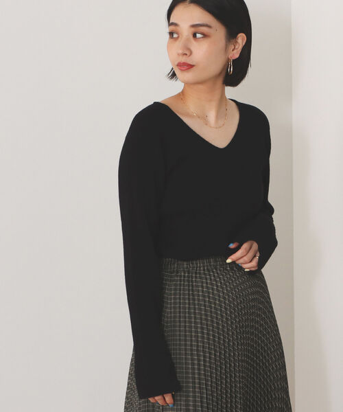 BEAMS HEART(ビームスハート)の「BEAMS HEART / Vネック リブプルオーバー(ニット/セーター・レディース・ブルー/ブラック/ベージュ・FREE)」の2枚目の写真