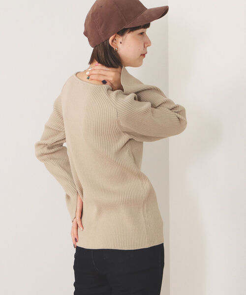 BEAMS HEART(ビームスハート)の「BEAMS HEART / Vネック リブプルオーバー(ニット/セーター・レディース・ブルー/ブラック/ベージュ・FREE)」の7枚目の写真