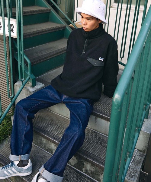 SPOC STORE（スポックストア）の「【SPOC STORE】ワンポイントロゴネーム オーバーサイズハーフボタンフリース（スウェット・レディース・パープル/ライトグレー/ブラック/アイボリー/ブルーグリーン/ブルー・M/L）」の8枚目の写真