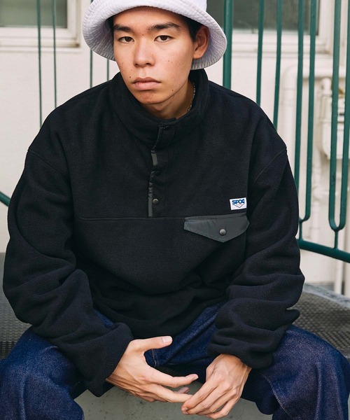 SPOC STORE（スポックストア）の「【SPOC STORE】ワンポイントロゴネーム オーバーサイズハーフボタンフリース（スウェット・レディース・パープル/ライトグレー/ブラック/アイボリー/ブルーグリーン/ブルー・M/L）」の21枚目の写真