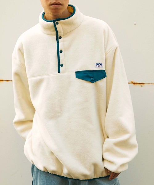 SPOC STORE（スポックストア）の「【SPOC STORE】ワンポイントロゴネーム オーバーサイズハーフボタンフリース（スウェット・レディース・パープル/ライトグレー/ブラック/アイボリー/ブルーグリーン/ブルー・M/L）」の20枚目の写真