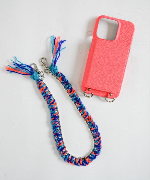 Editors Draw（エディターズドロー）の「チェーン編みハンドスマホストラップ シルバー（スマホグッズ・レディース・ホワイト×ブラック/ブラウン系その他/サックスブルー/ブラック×グレー/ピンク・ONE SIZE）」の8枚目の写真