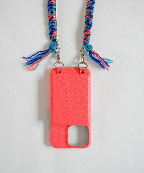 Editors Draw（エディターズドロー）の「チェーン編みハンドスマホストラップ シルバー（スマホグッズ・レディース・ホワイト×ブラック/ブラウン系その他/サックスブルー/ブラック×グレー/ピンク・ONE SIZE）」の6枚目の写真