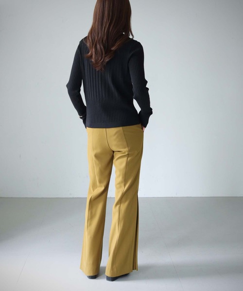 cheriella(シェリエラ)の「【cheriella】WEB限定ランダムリブプチハイネックニット新色追加 WEB LIMITED RANDOM RIB PETIT HIGH-NECK KNIT NEW COLOR(ニット/セーター・レディース・オフホワイト/パープル/レッド/ブラウン/ブラック/イエロー/ブルー/杢グレー・M)」の15枚目の写真