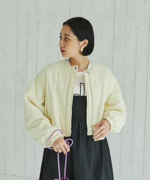 coen（コーエン）の「ショートパフブルゾン（ノーカラージャケット・レディース・ブラック/オフホワイト・M/L）」の5枚目の写真