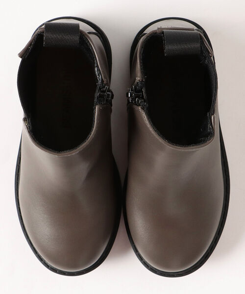 BEAMS mini（ビームスミニ）の「BEAMS mini / フェイクレザー サイドゴアブーツ（16～19cm）（ブーツ・キッズ・ブラック/チャコールグレー・19/17/18/16）」の11枚目の写真