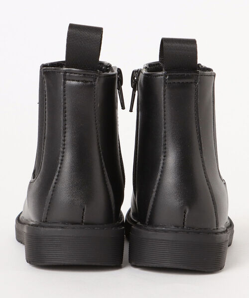 BEAMS mini（ビームスミニ）の「BEAMS mini / フェイクレザー サイドゴアブーツ（16～19cm）（ブーツ・キッズ・ブラック/チャコールグレー・19/17/18/16）」の18枚目の写真