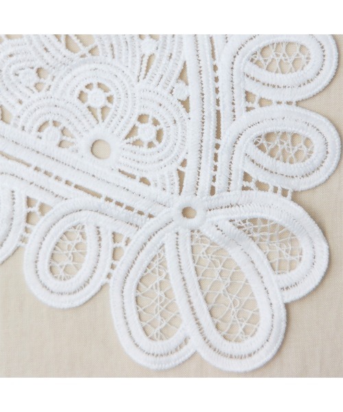 flower（フラワー）の「エターナルレースカラー（付け襟・レディース・ホワイト・FREE）」の2枚目の写真