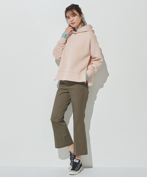 23区(ニジュウサンク)の「コットンフレア チノパンツ(チノパンツ・レディース・ブラック系・38/36)」の3枚目の写真