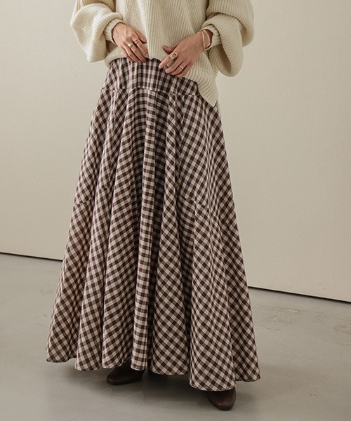 La-gemme（ラジェム）の「ギンガムチェックマキシフレアスカート（スカート・レディース・グレー/ブルー/ブラック/ブラウン/レッド/グリーン・C/フリー）」の3枚目の写真