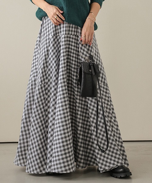 La-gemme（ラジェム）の「ギンガムチェックマキシフレアスカート（スカート・レディース・グレー/ブルー/ブラック/ブラウン/レッド/グリーン・C/フリー）」の2枚目の写真