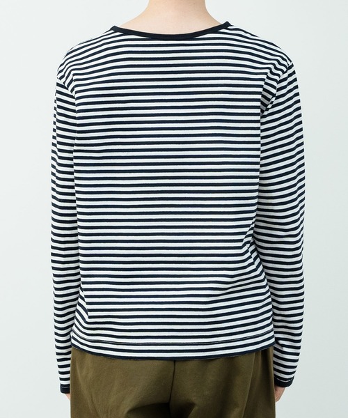 PAR ICI（パーリッシィ）の「ボーダー配色バインダー カットソー（Tシャツ/カットソー・レディース・ネイビー/グリーン/アイボリー/ブルー/グリーン系その他/ダークグリーン/オレンジ系その他/パープル/ブラウン/ワインレッド/チャコールグレー/レッド・FREE）」の20枚目の写真