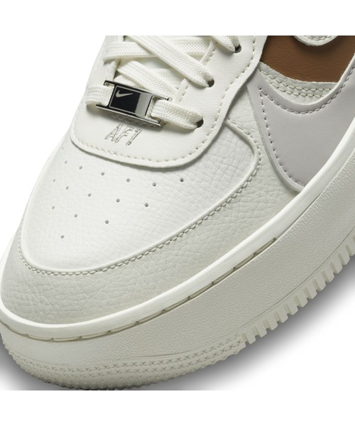 NIKE（ナイキ）の「ナイキ エア フォース 1 PLT.AF.ORM ウィメンズシューズ / 厚底 / Nike Air Force 1 PLT.AF.ORM Women's Shoes＜22.5-28cm 展開＞（スニーカー・レディース・クリーム・22.5/23/23.5/24/24.5/25/25.5/26/27/27.5/28）」の7枚目の写真