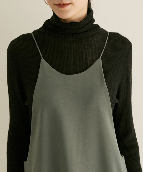 SALON adam et rope'（サロン アダム エ ロペ）の「アメリカンスリーブキャミワンピース（ワンピース・レディース・スミクロ/カーキ・FREE）」の11枚目の写真