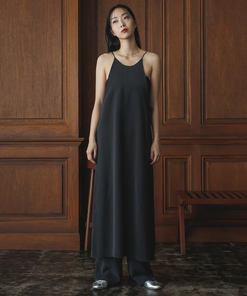 SALON adam et rope'（サロン アダム エ ロペ）の「アメリカンスリーブキャミワンピース（ワンピース・レディース・スミクロ/カーキ・FREE）」の15枚目の写真