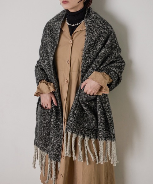 Fashion Letter（ファッションレター）の「ツイード柄2way大判ストール（ストール/ショール・レディース・ブラック/ブラウン・FREE）」の11枚目の写真
