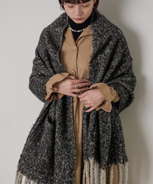 Fashion Letter（ファッションレター）の「ツイード柄2way大判ストール（ストール/ショール・レディース・ブラック/ブラウン・FREE）」の13枚目の写真