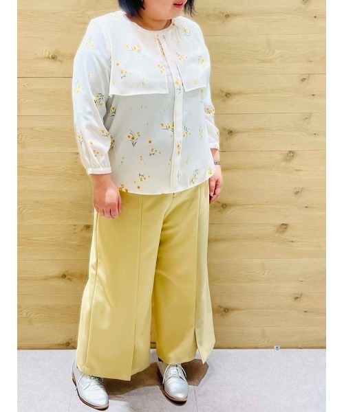 fleur by mint breeze(フルールバイミントブリーズ)の「【L~5L 大きいサイズ】センタースリット セミワイド パンツ(その他パンツ・レディース・ラベンダー/ネイビー/イエロー・LL/3L/4L/5L/L)」の4枚目の写真