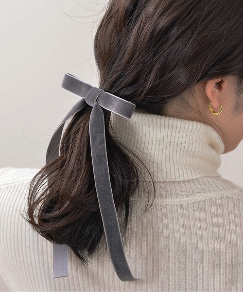 Monocoro toppi(モノコロトッピ)の「ベロア リボン ロング ヘアゴム(ヘアゴム・レディース・ブラウン/グレー/ブラック/カーキ・フリー)」の7枚目の写真